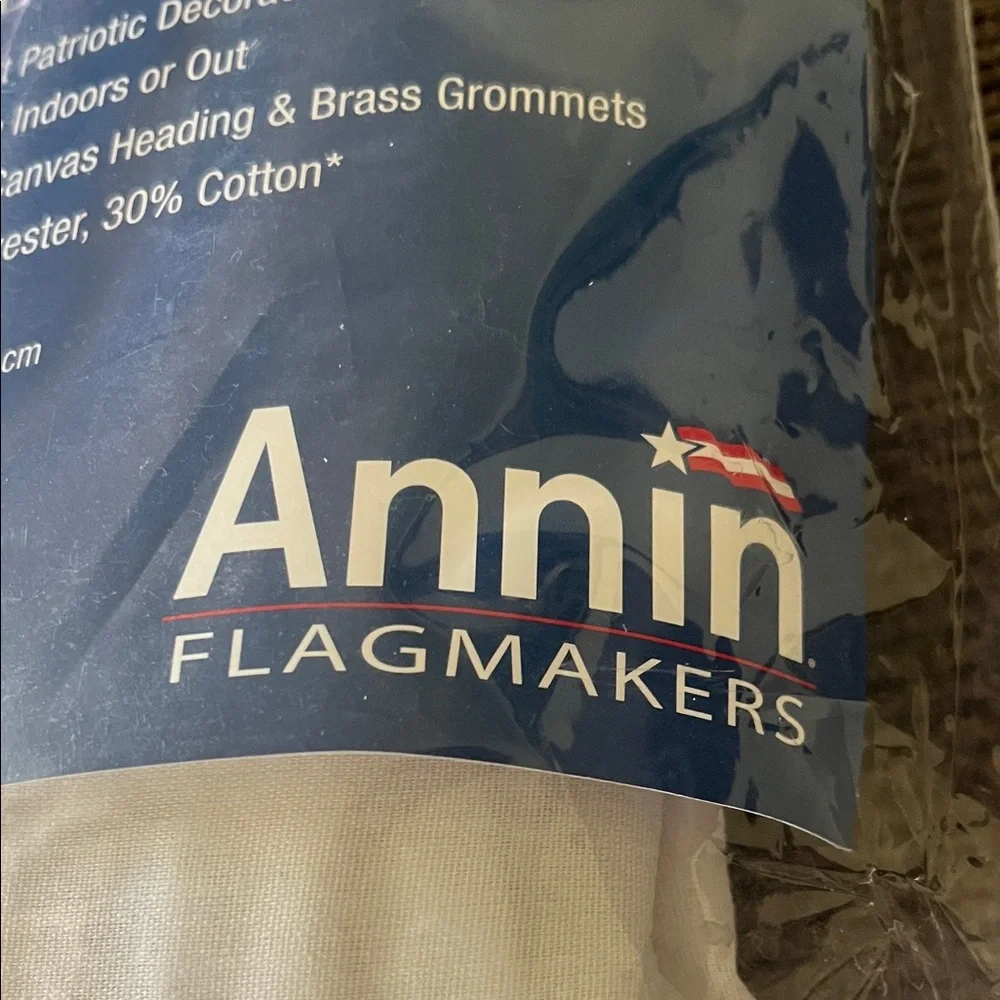 Pleated Fan Flag